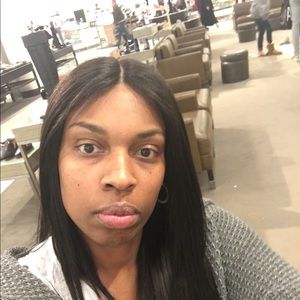 Meet your Posher, Latanya